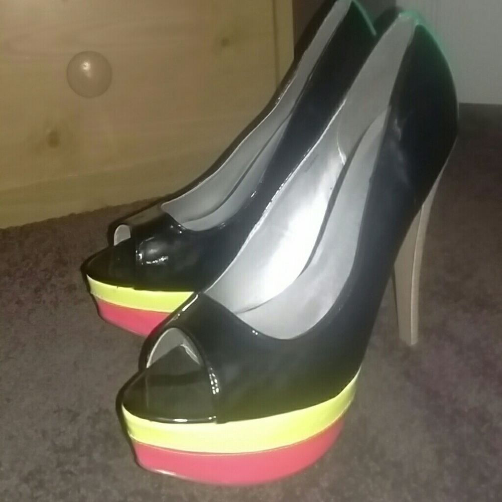 Shoes, worn once